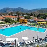 Hotel Riverside Garden 4*