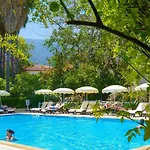 Riverside Garden Hotel 4*