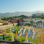 Riverside Garden 4*