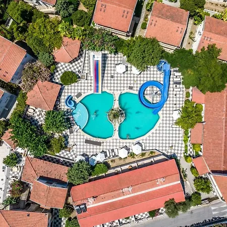 Riverside Garden Hotel 4*