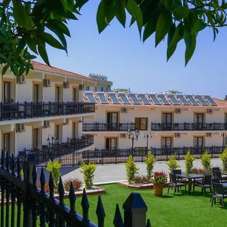 Riverside Garden 4*