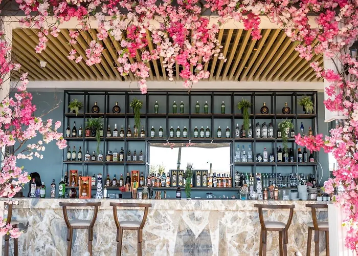 Riverside Garden Hotel