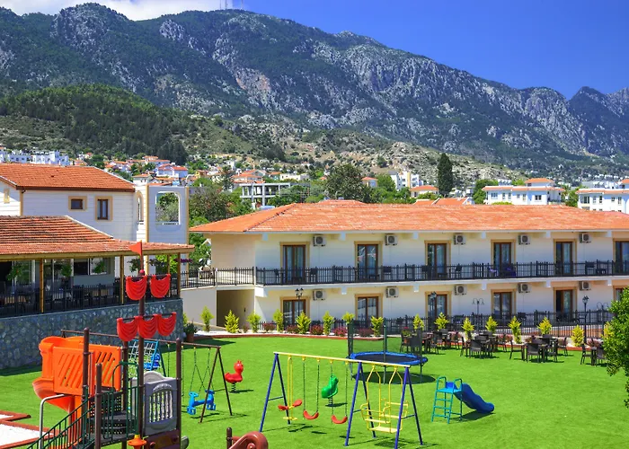 Riverside Garden Hotel