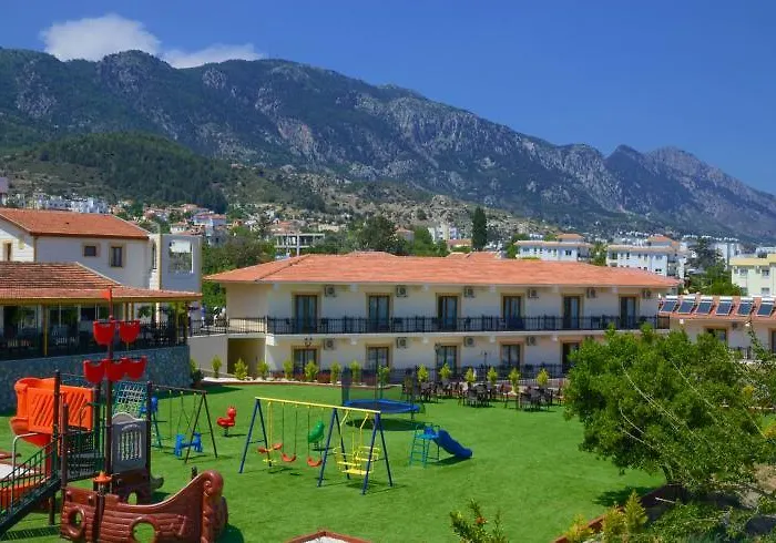 Hotel Riverside Garden 4*