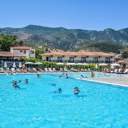 Ξενοδοχείο Riverside Garden 4*