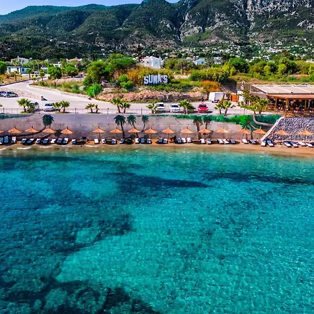 Ξενοδοχείο Riverside Garden 4*