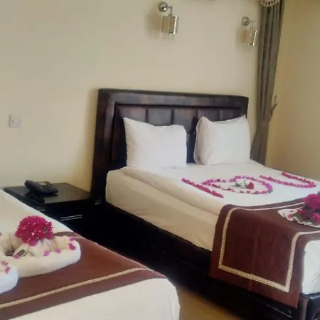 Riverside Garden Hotel 4*