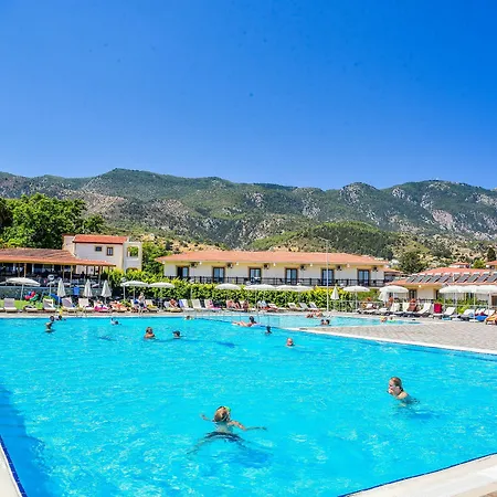 Riverside Garden 4*