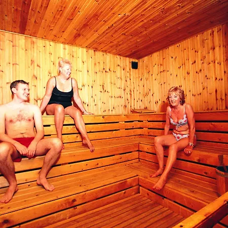 Ξενοδοχείο Riverside Garden 4*