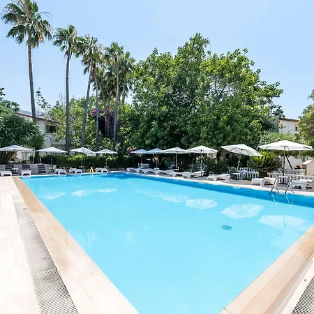 Hotel Riverside Garden 4*