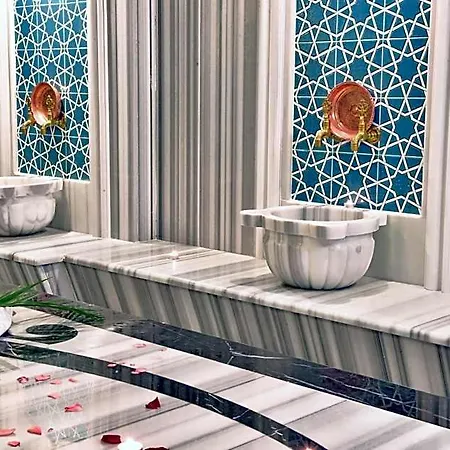 Riverside Garden 4*