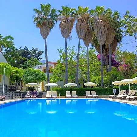 Hotel Riverside Garden 4*