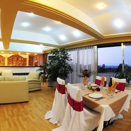 Riverside Garden Hotell Karavas (Northern Cyprus)