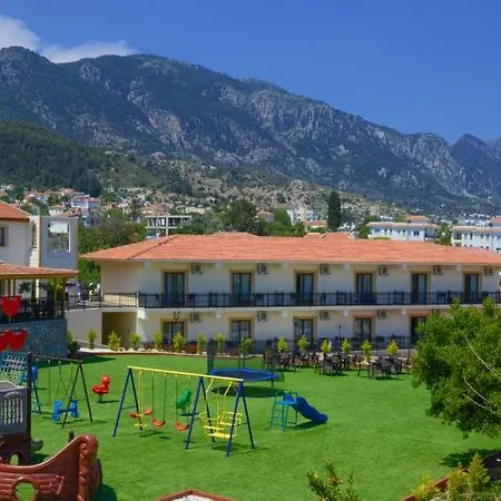 Hotell Riverside Garden 4*