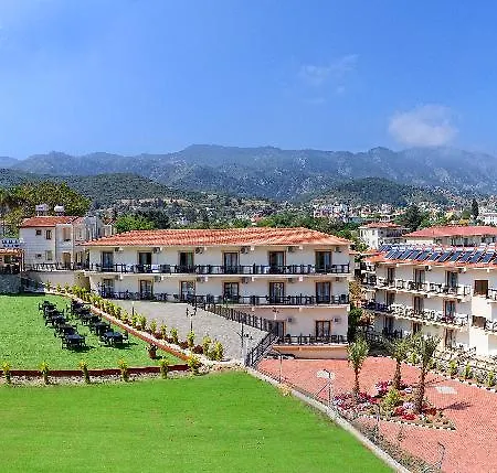 Ξενοδοχείο Riverside Garden Καραβάς