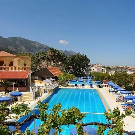 Riverside Garden 4*