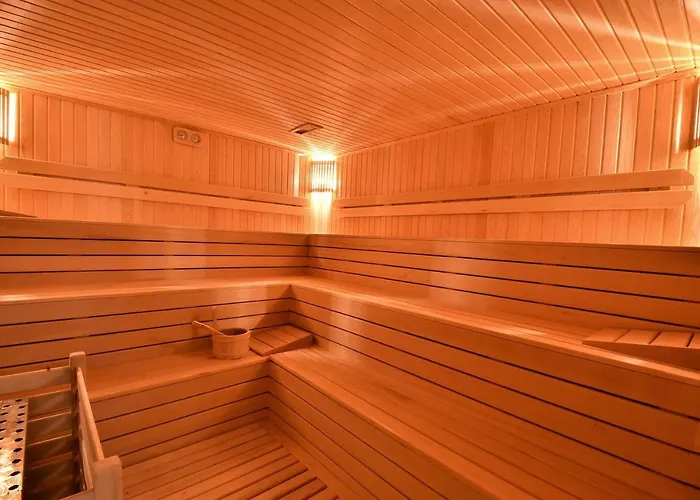 Otel Riverside Garden