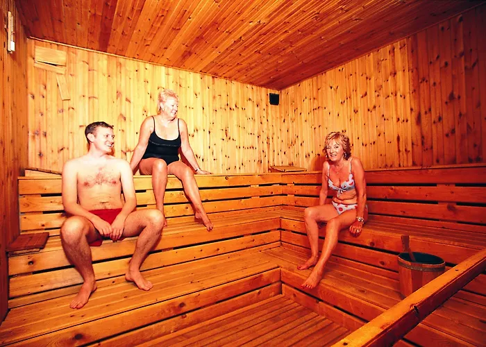 Hotel Riverside Garden 4*