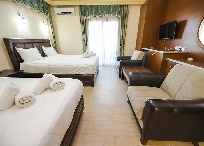 Otel Riverside Garden