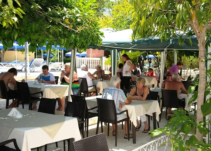 Riverside Garden Hotel